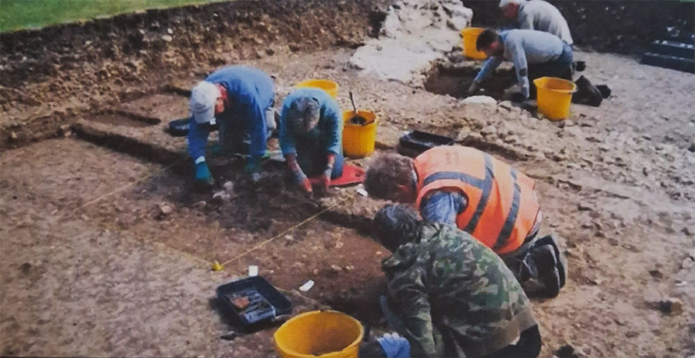 Romans and Normans playing in the park